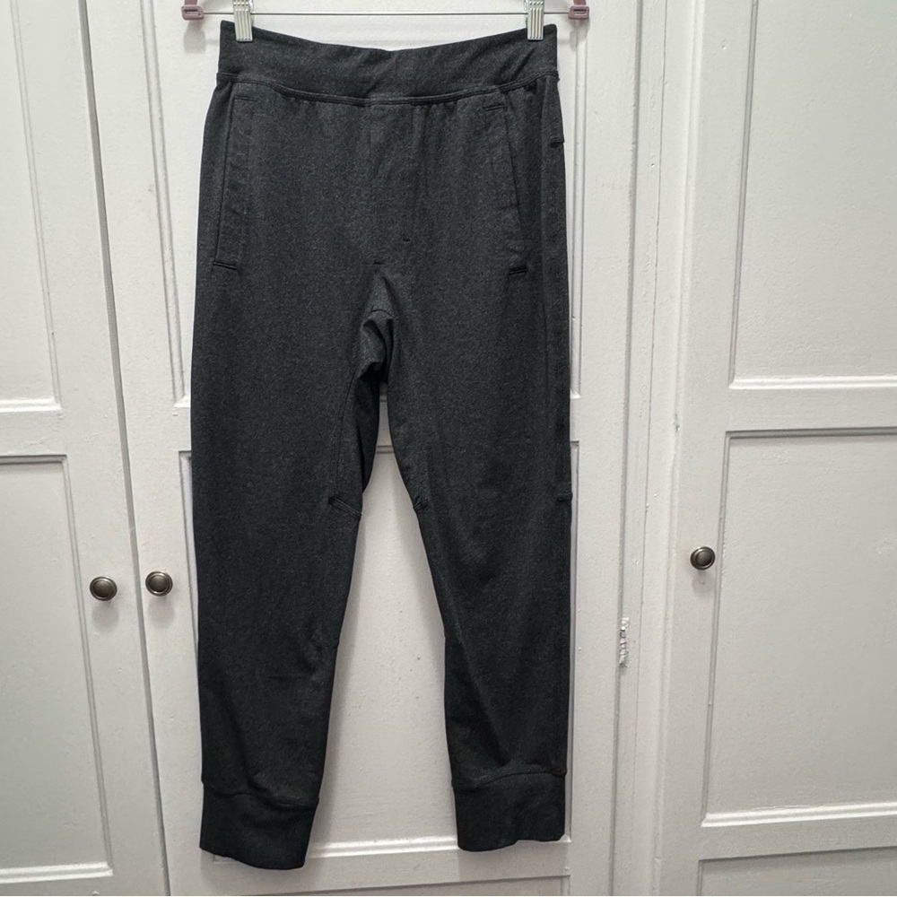 Lululemon Men’s Gray Jogger Sweatpants